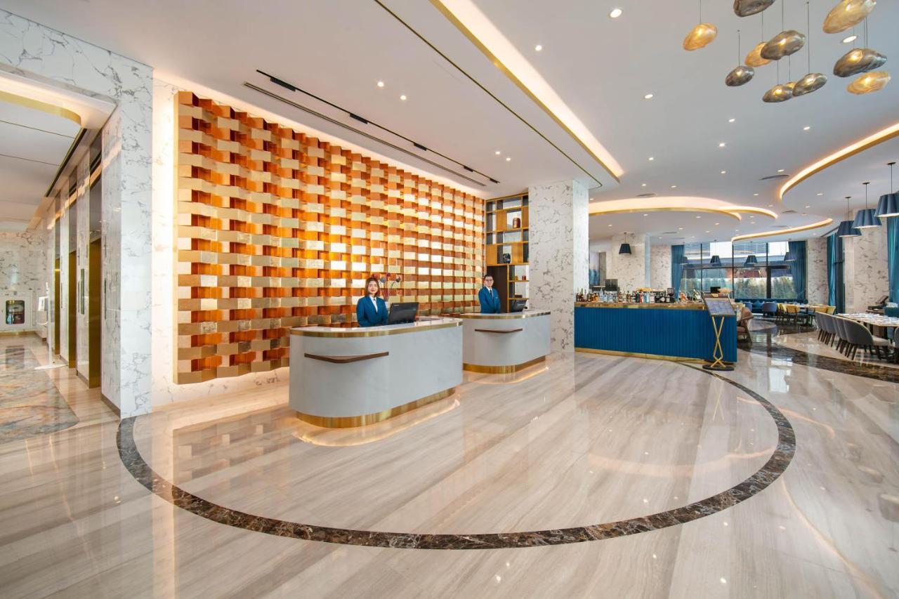 Moevenpick Living West Hanoi Exteriör bild