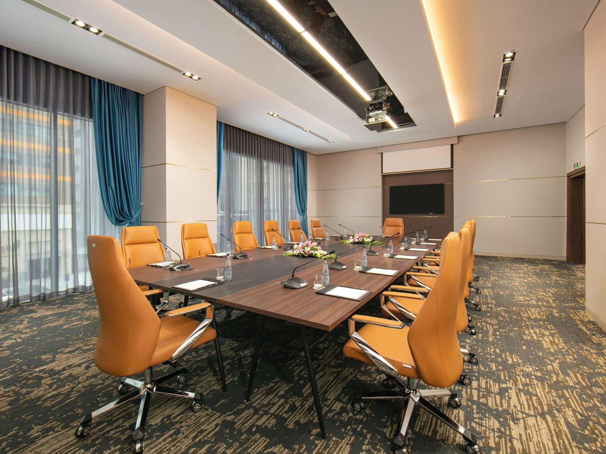 Moevenpick Living West Hanoi Exteriör bild