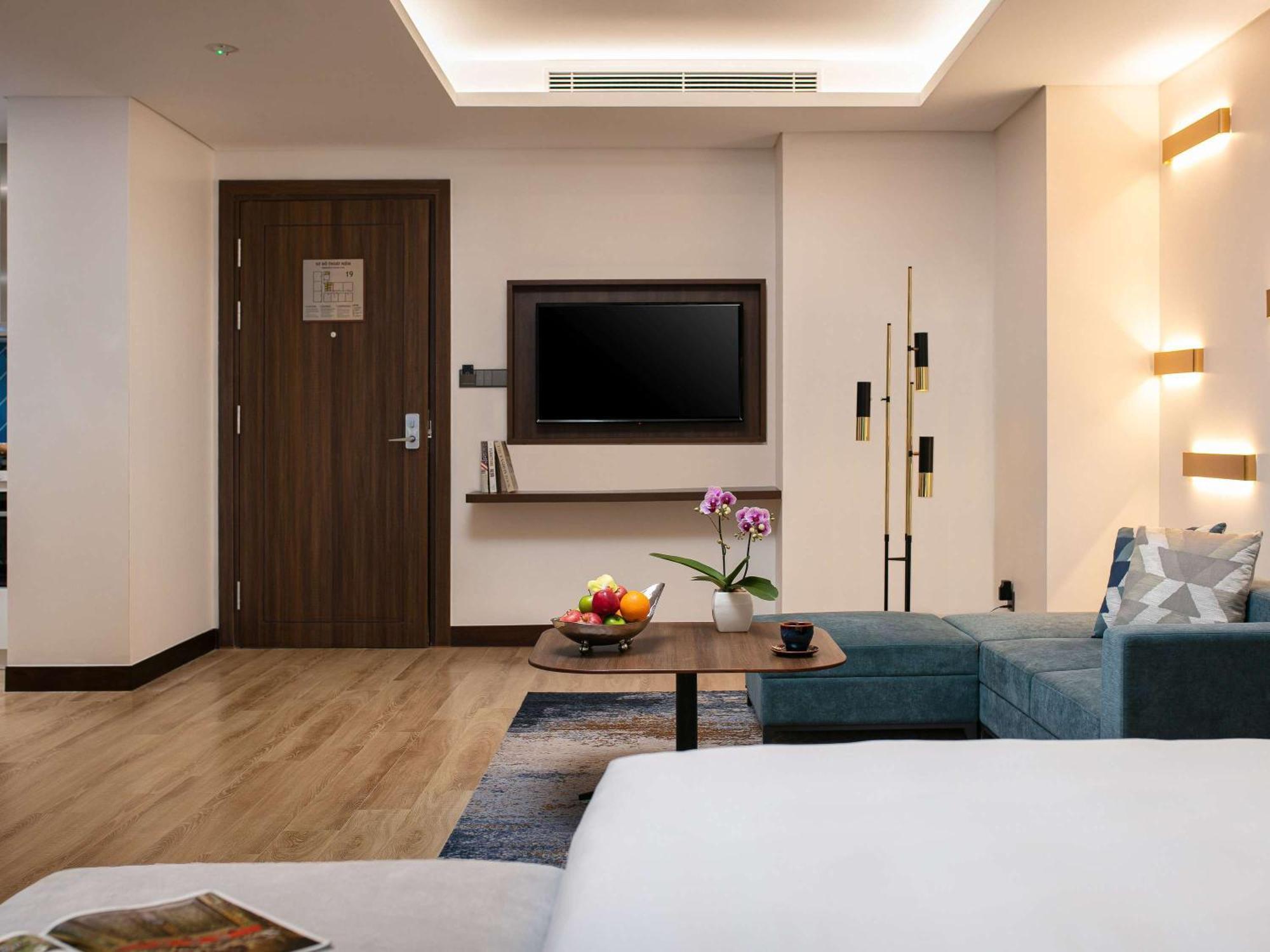 Moevenpick Living West Hanoi Hotell Exteriör bild